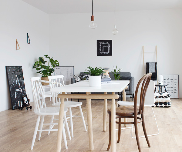 Berlin Calling - curate this space